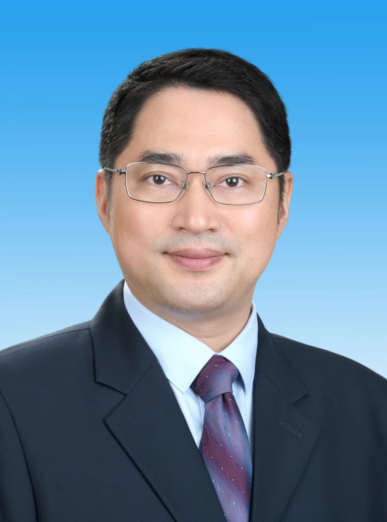 季明剛(黨委副書記、董事、工會主席)